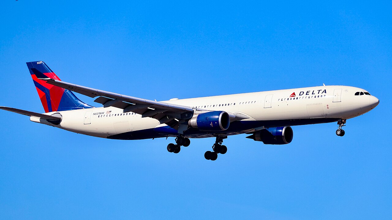 Delta Air Lines A330-300 approaching ATL. DL73 N831NW 2/6/2024