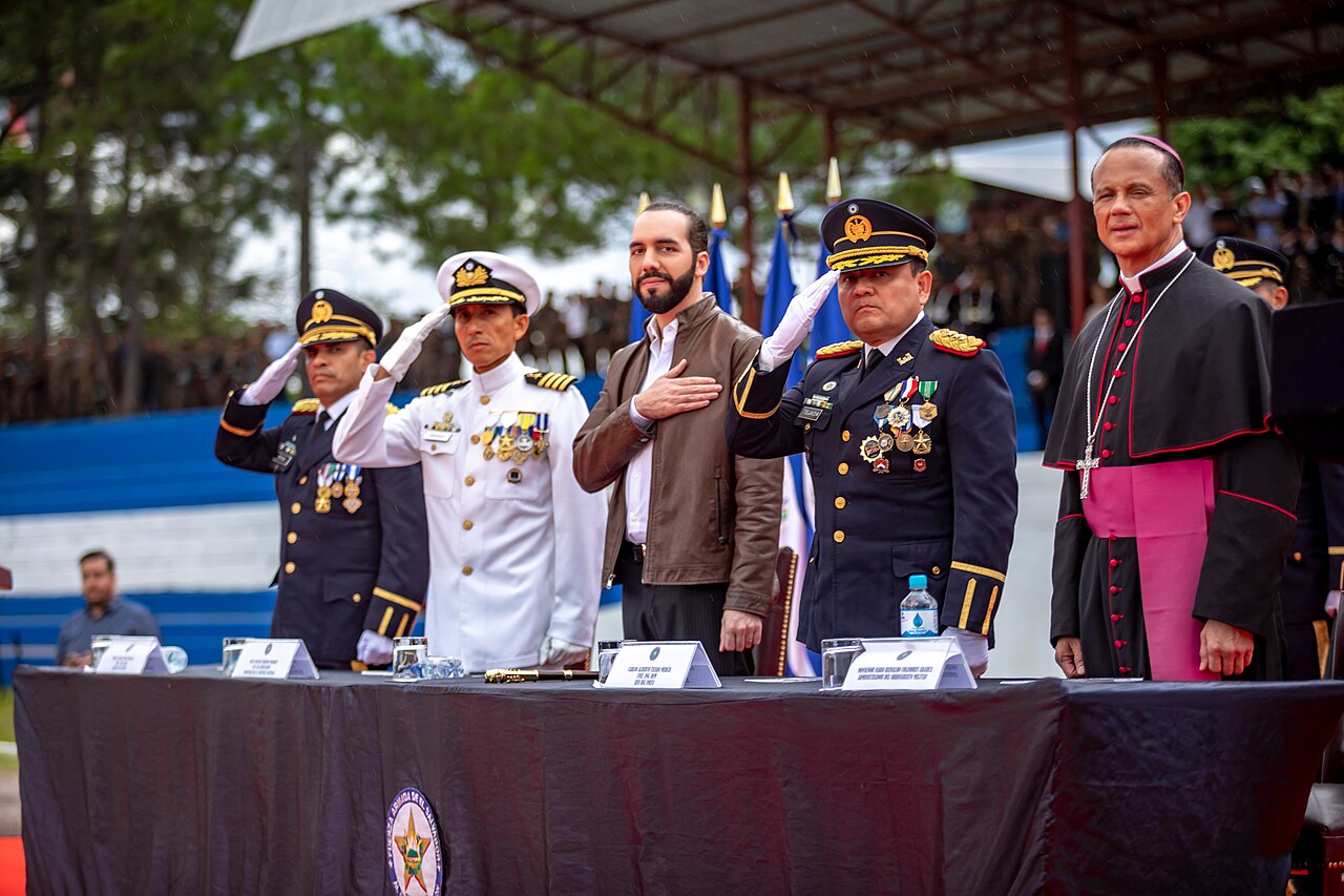 Nayib Bukele and the armed forces in 2019