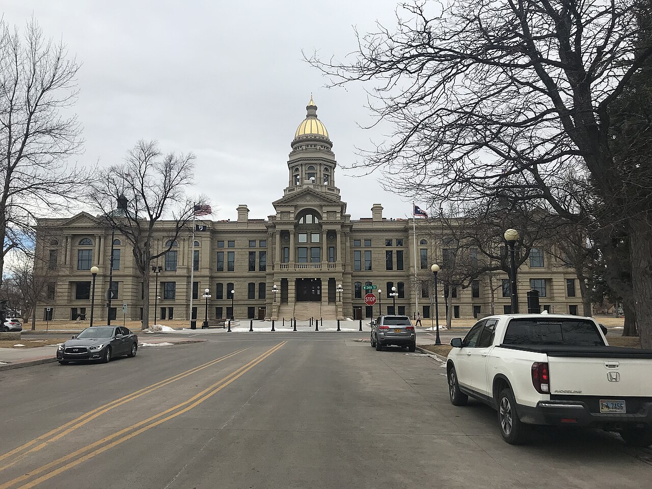 Cheyenne WY Capitol building up close