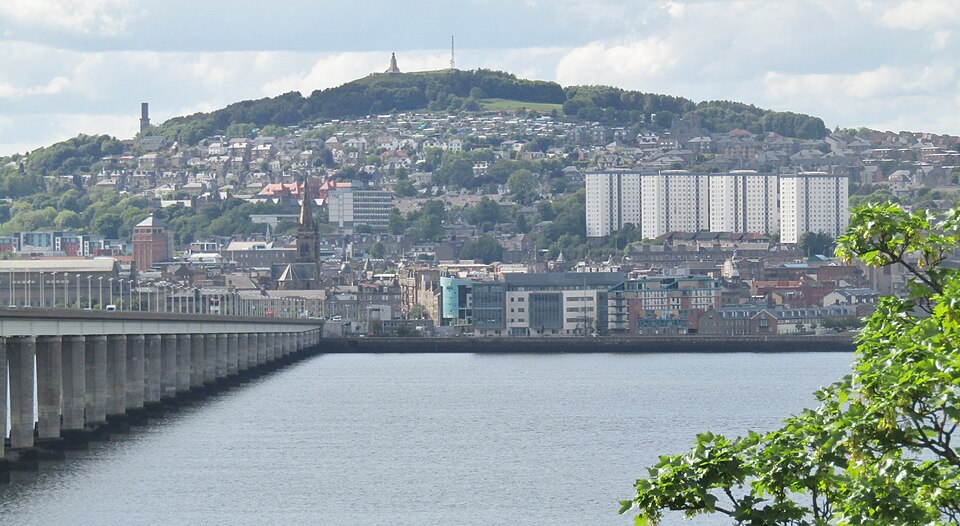 Dundee city view