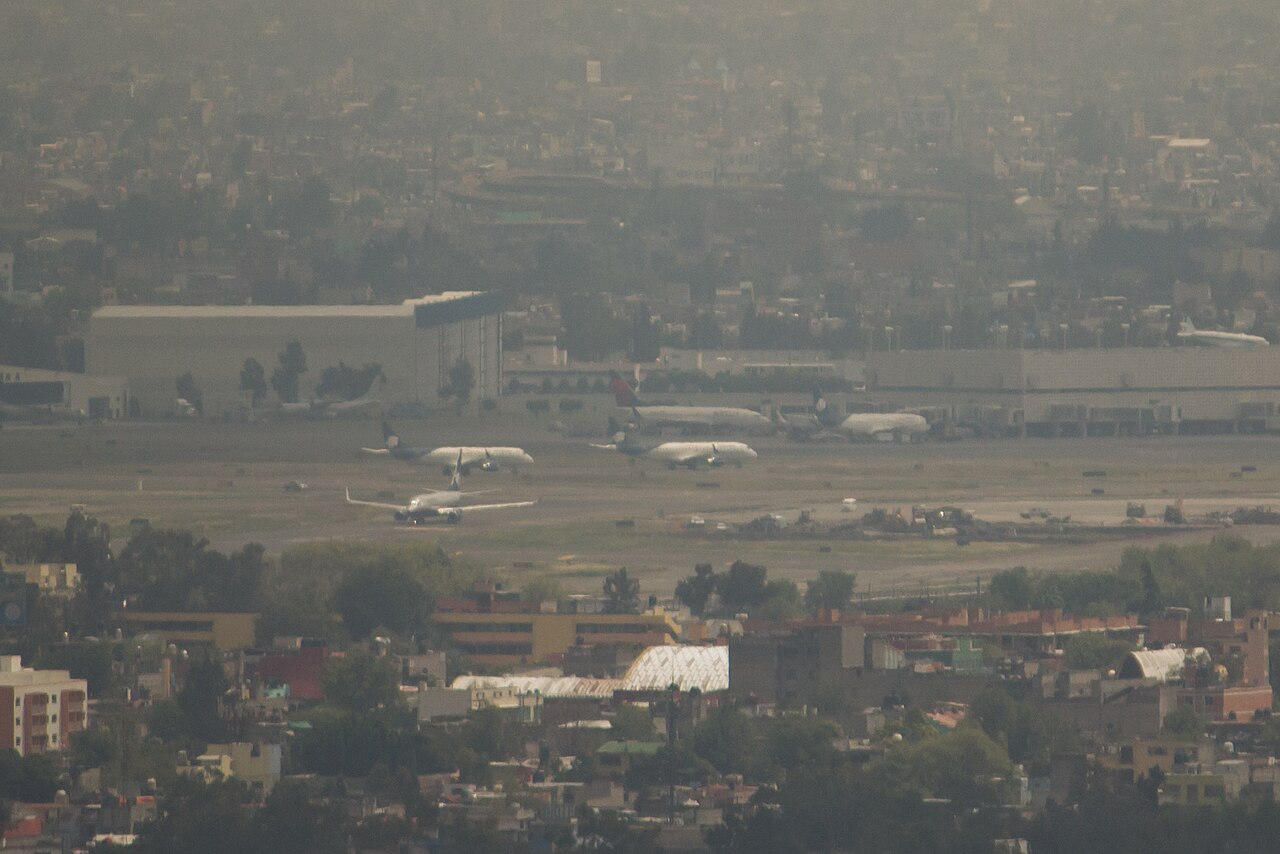 Mexico City International Airport "Benito Juárez", as seen from Torre Lationamericana