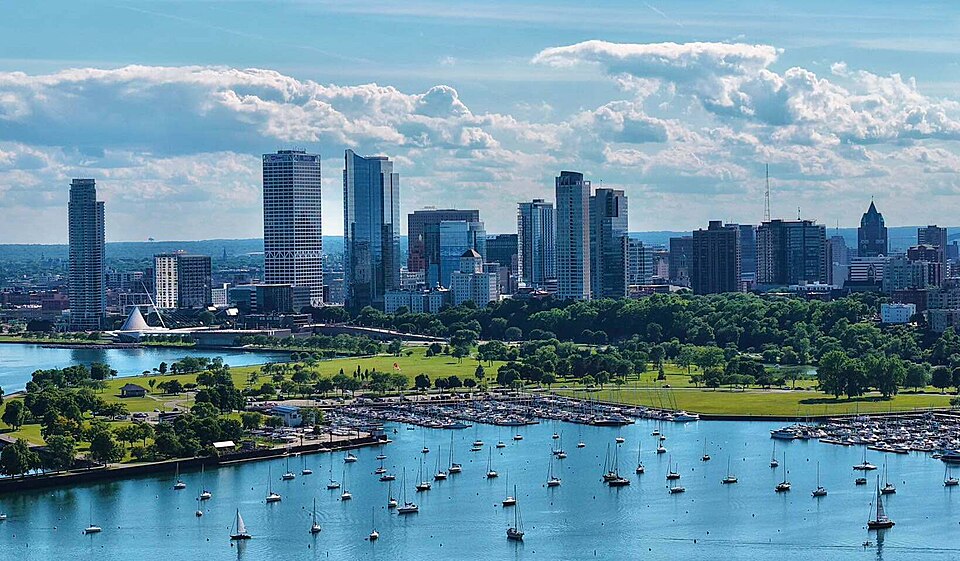 Milwaukee city view